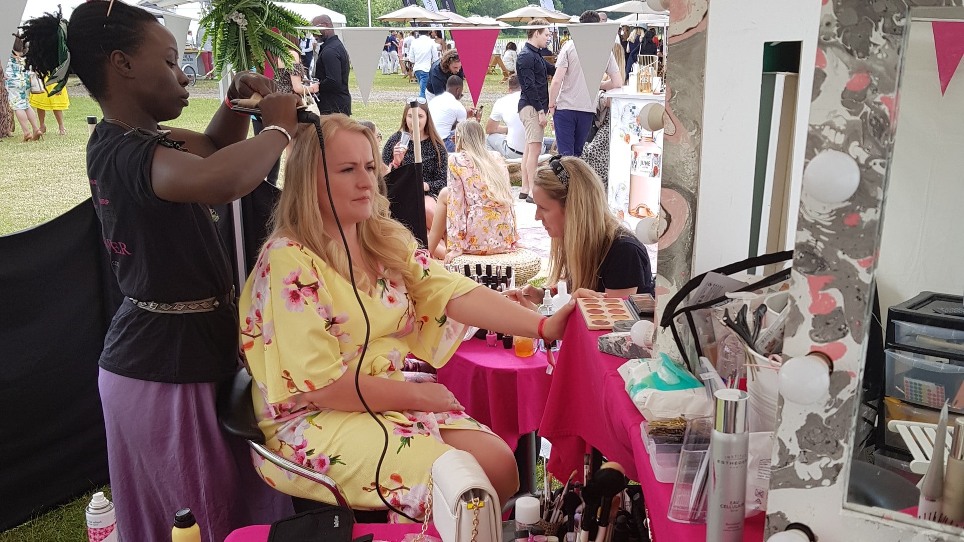 Pop up Salon Pop up Salon